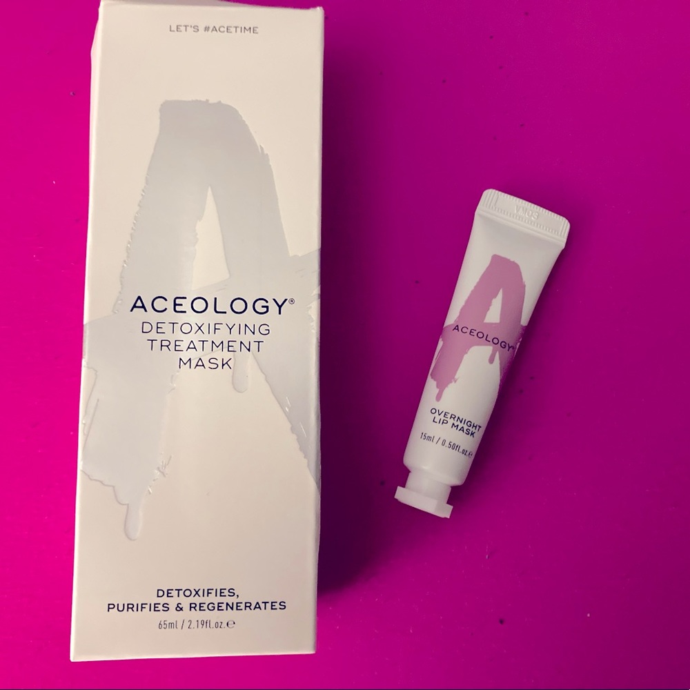Aceology detox mask and lip mask